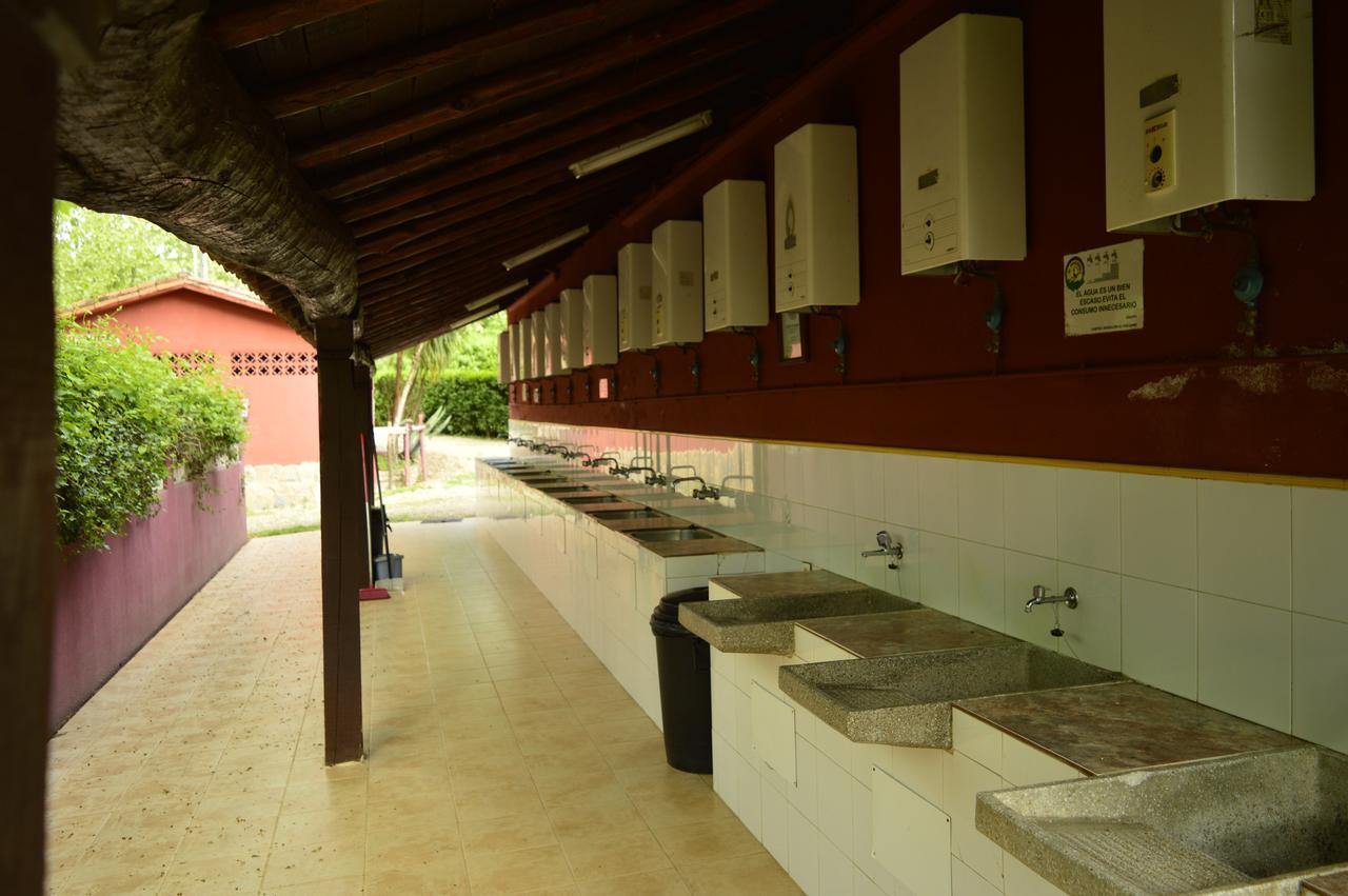 Camping El Pinajarro Hervás Exterior photo